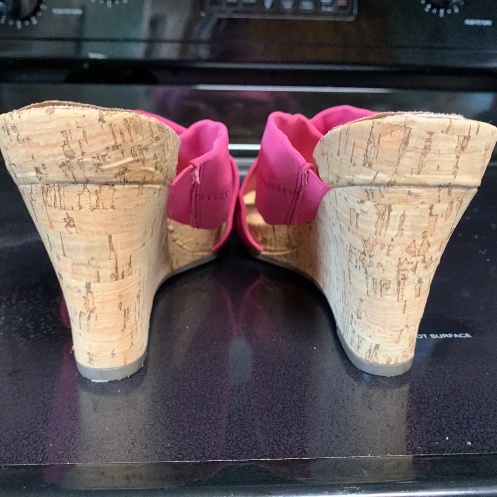 Aerosoles Pink Party plush 9.5